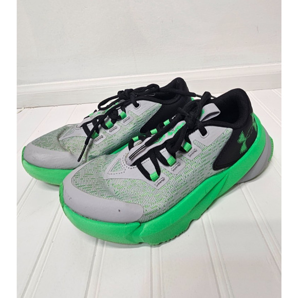 Under Armour SIZE 3.5 Y Green scramjet running shoes boys - Picture 6 of 7